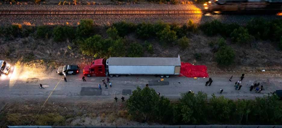 Van 27 mexicanos identificados entre migrantes muertos en Texas