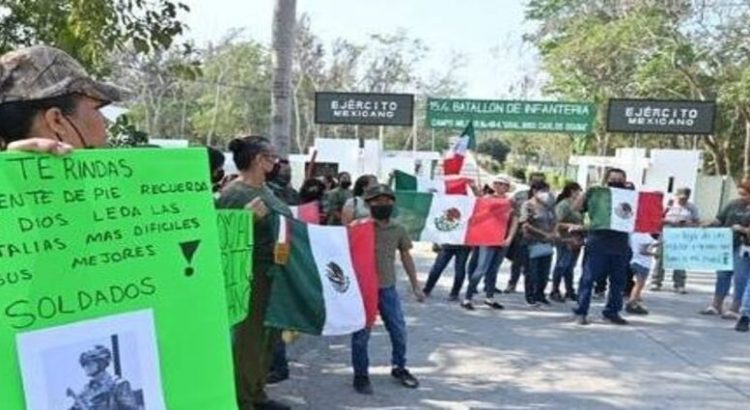 Manifestantes vuelven a marchar en favor de 4 militares detenidos