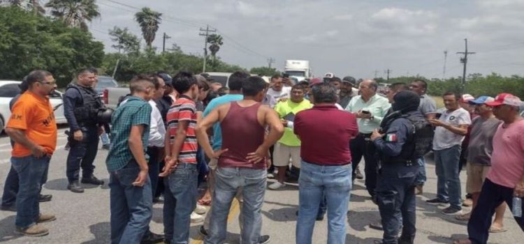 Bloquean carretera en Tamaulipas, “se los llevó la Guardia Nacional”