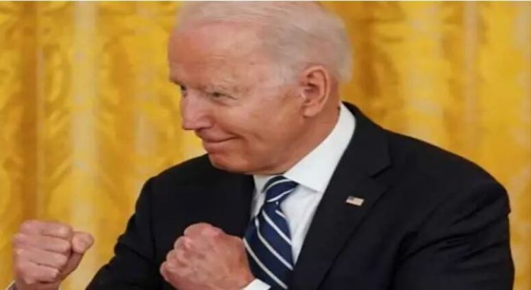 Promete Biden defender el derecho al aborto