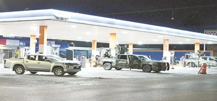 Clausura FGR dos gasolineras en Nuevo Laredo