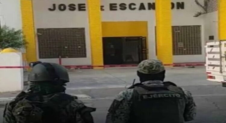 Encuentran una granada en la entrada de la Preparatoria José de Escandón en Reynosa