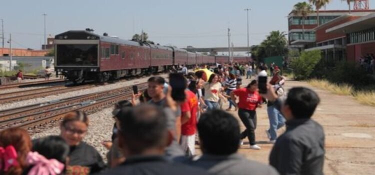 ‘La Emperatriz’ dice adiós a México desde Nuevo Laredo