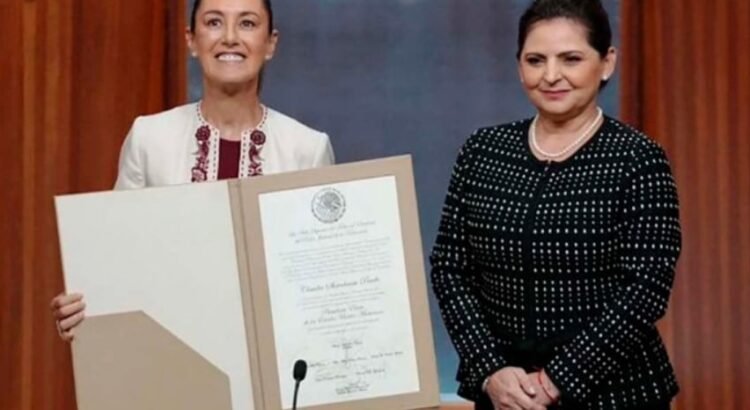 Claudia Sheinbaum hace historia: recibe constancia como la primera presidenta electa de México