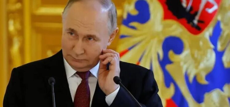 Putin listo para «reanudar contacto» con Trump