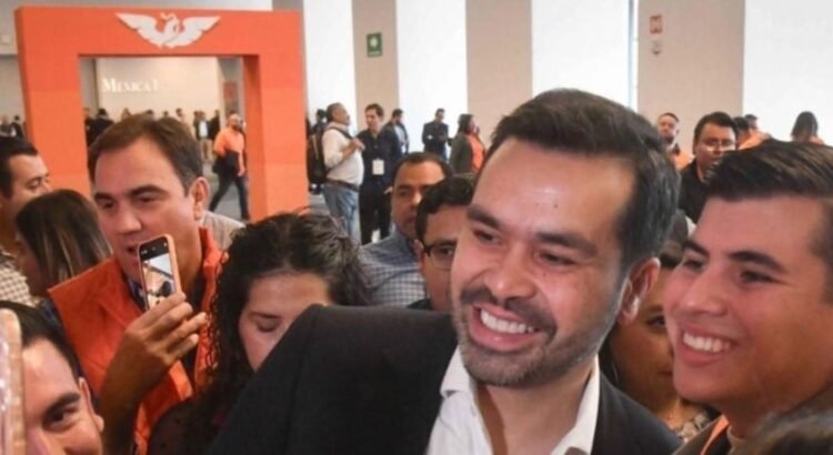 Jorge Álvarez Máynez asume la dirigencia nacional de Movimiento Ciudadano