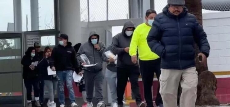Arriban a Tamaulipas los primeros deportados de Estados Unidos