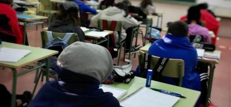 Con el frío en el estado de Tamaulipas se albergan a 700 migrantes y dejan de ir a clases 85% de alumnos