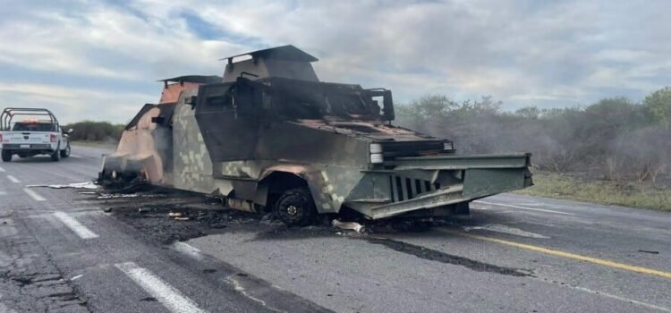 Se incendia el “mega monstruo” en carretera de Tamaulipas durante un enfrentamiento