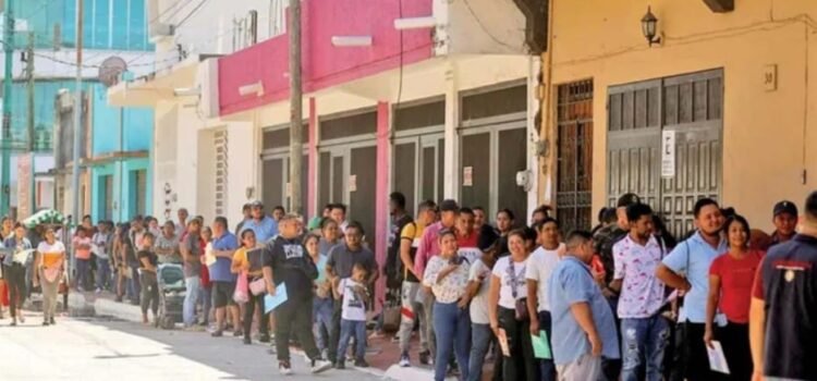 Hay 30 mil migrantes varados en México: Sheinbaum
