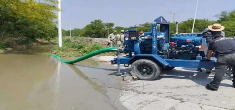 Conagua desaloja más de 667 mil 800 m3 de agua anegada en el estado de Tamaulipas