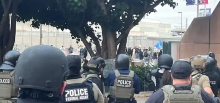 Pide Claudia Sheinbaum no criminalizar a migrantes tras redadas en Los Ángeles