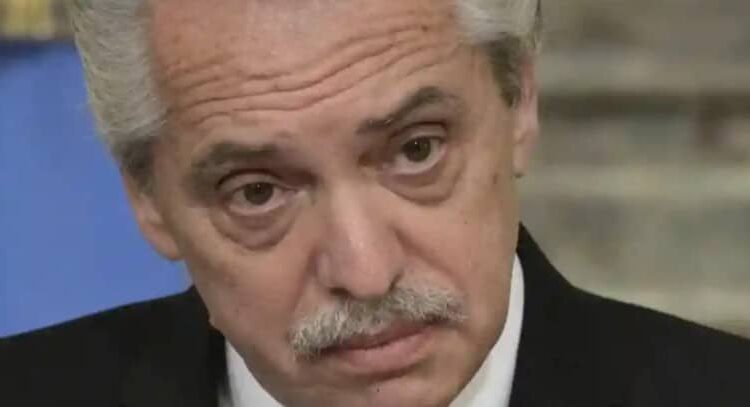 Por corrupción, procesan a Alberto Fernández
