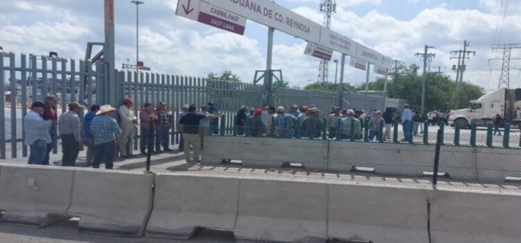 Varios choferes de Didi bloquearon la carretera Reynosa-Monterrey en Tamaulipas
