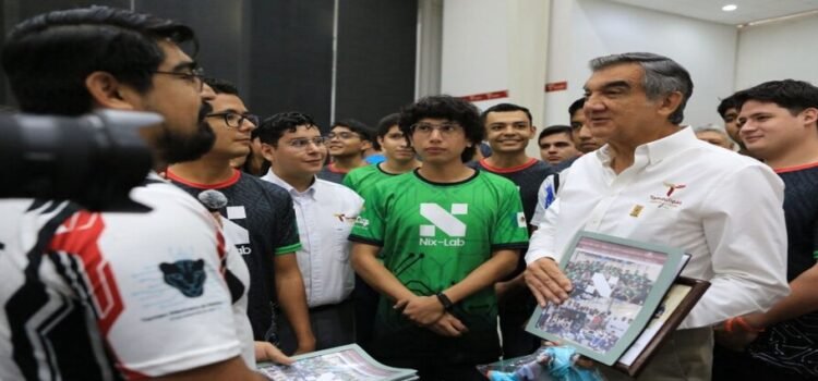 El gobernador Américo Villarreal reconoce a los deportistas y jóvenes tamaulipecos