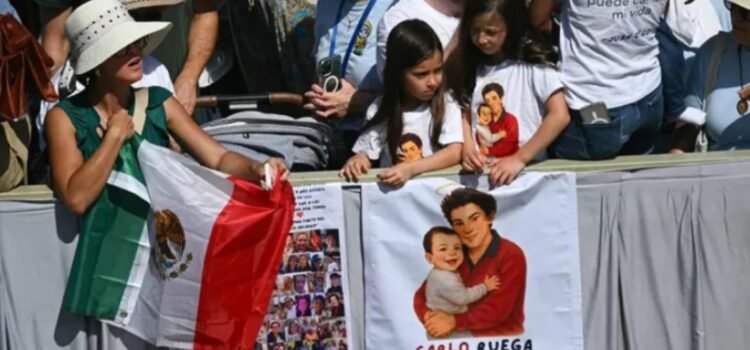 Canonizan a Carlo Acutis, primer santo millenial