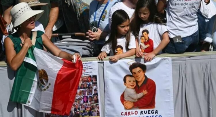 Canonizan a Carlo Acutis, primer santo millenial