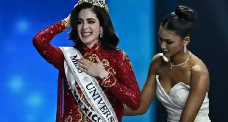 Fátima Bosch se ciñe la corona de Miss Universo 2025
