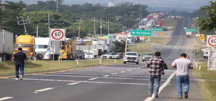 Conoce las carreteras afectadas en Tamaulipas por megabloqueo